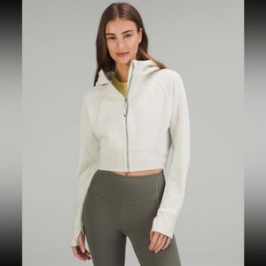 Lululemon Cropped Scuba
